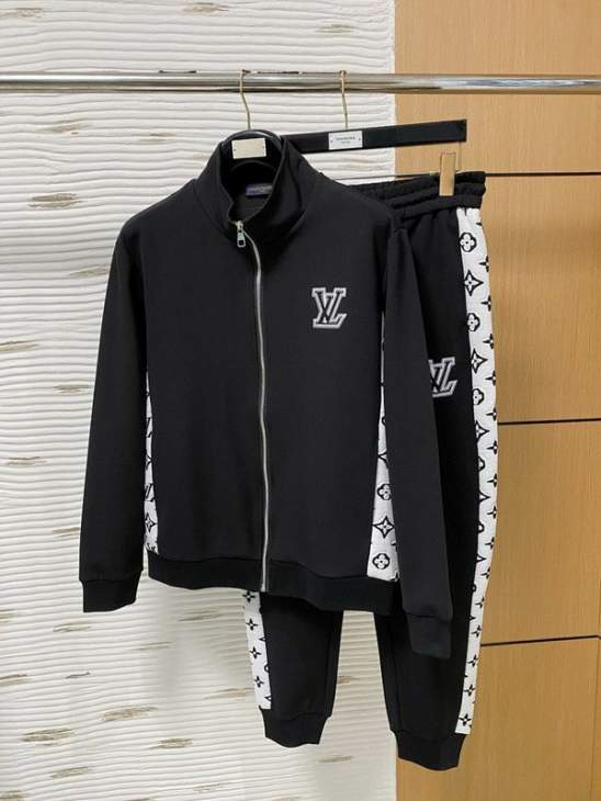 Picture of LV Sweater Suits _SKULVM-3XLkdtr15440811